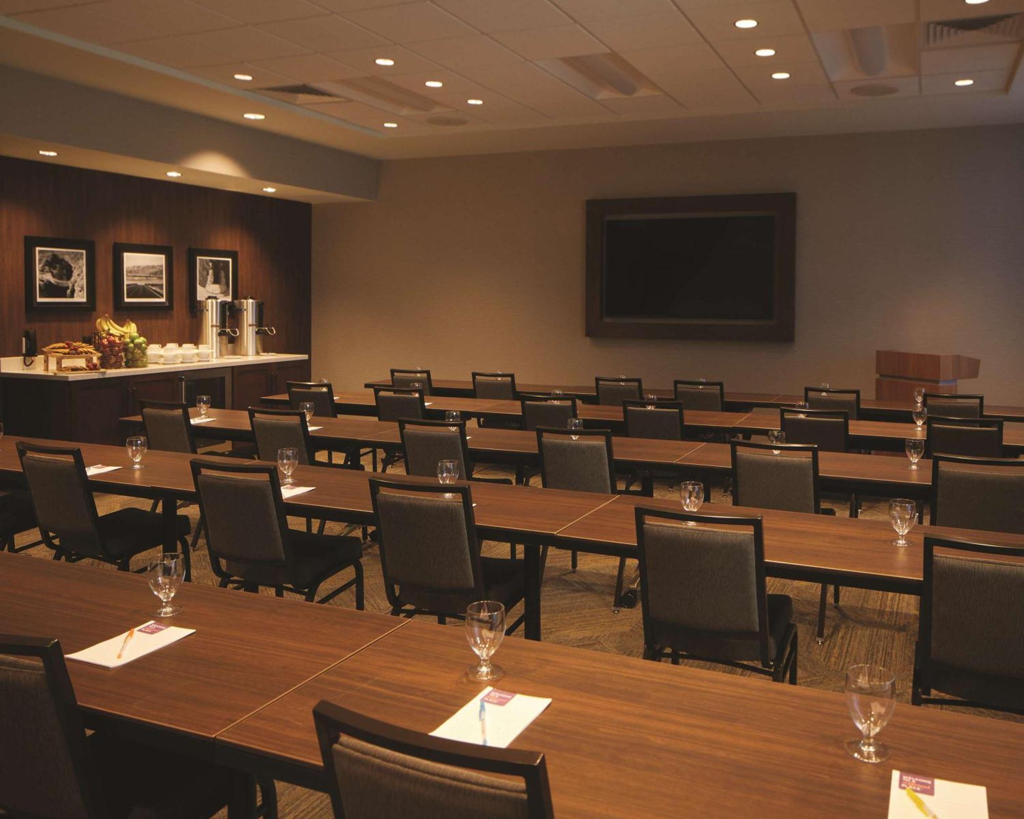 Hyatt Place Las Vegas At Silverton Village Ngoại thất bức ảnh